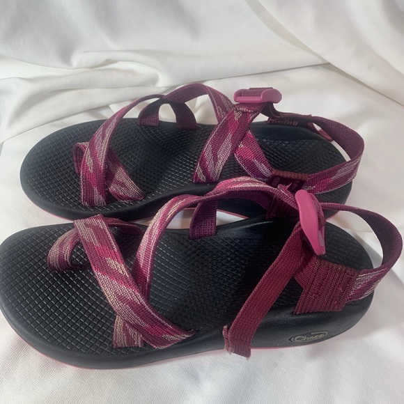 SOLDtoestrap hiking water shoes plum size 9 - Picture 3 of 15